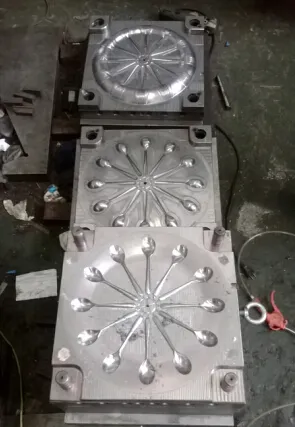 Disposable plastic fork and spoon mould injection molding