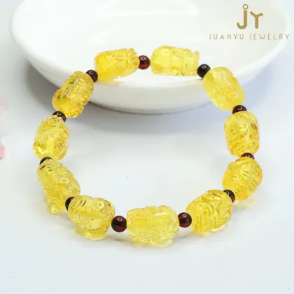 Chinese Style Mythical Pixiu Natural Amber Beads Bracelet: High Quality Golden Amber Gemstone Accessories