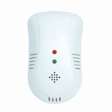 7-in-1 Electronic Ultrasonic Pest Repeller, Repels Mosquitoes, Flies, Rats, Cockroach and Insect