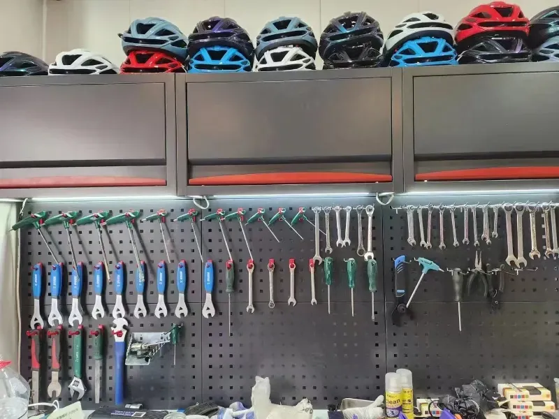 OEM Customized Garage Storage Workstation Tool Solution