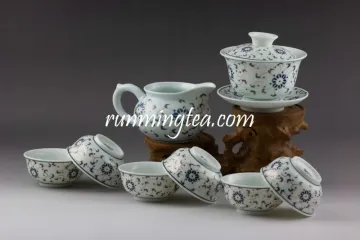 Golden Flower Porcelain Teaware Set, 1 Gaiwan, 1 Pitcher, 6 Cups