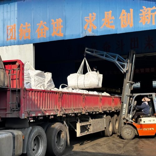 Погружное сопло из плавленого кварца с циркониевой вставкой