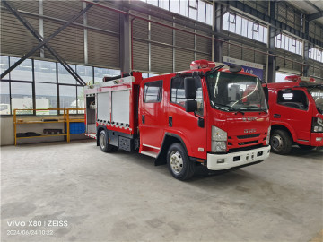 Autocisterna antincendio in schiuma ISUZU da 5000 litri