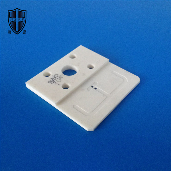 1600C 95% 96% alumina ceramic chassis plate