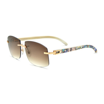 China Luxury Sunglasses with Shell Buffalo Horn Legs Manufactory