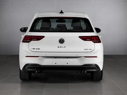 2025 Volkswagen Golf 300TSI Pro