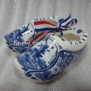 Shoes ceramic decoration process