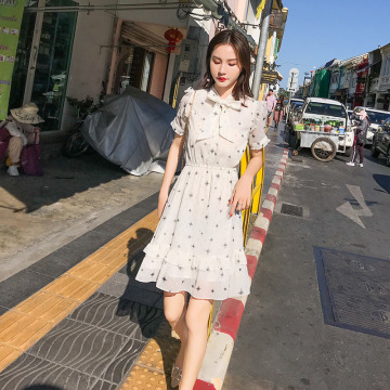 maiden shows thin white slim check dress