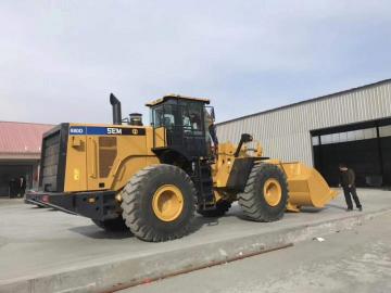 SEM جرافة ذات عجلات SEM680D 8tons مطحنة الصلب البناء آلات البناء التعدين مع انخفاض السعر
