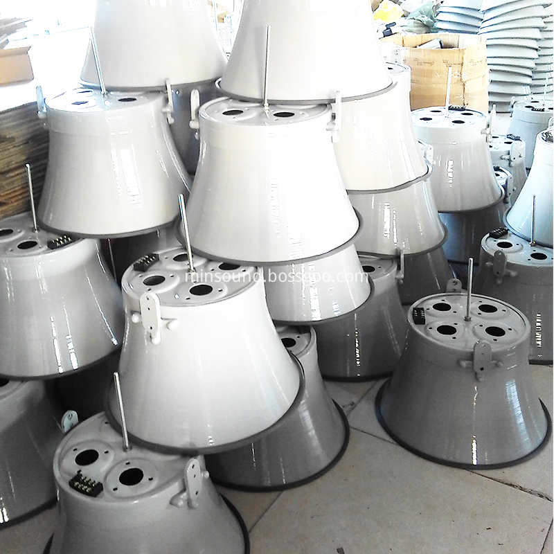 Horn Speakers 