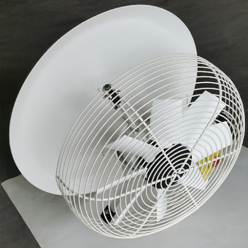 Вертикальный циркуляционный вентилятор с переменной скоростью вращения