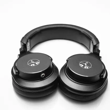 Professional Closed Studio Headphones