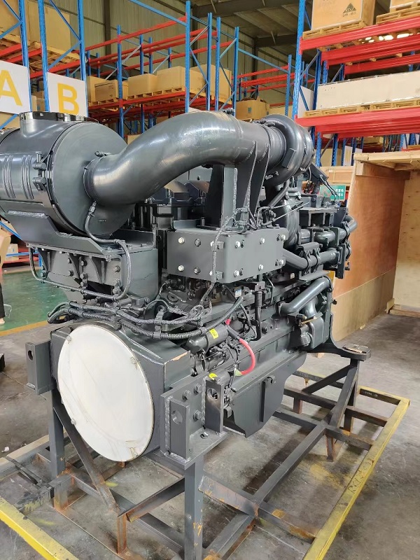 New Engine SA6D125E-2 for WA470-3 in stock