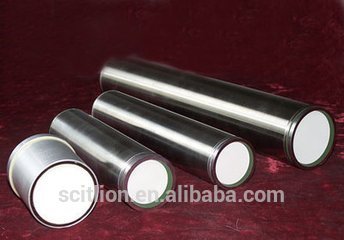 TI:Csl scintillation crystal used in detecting heavy charged particles under strong rays