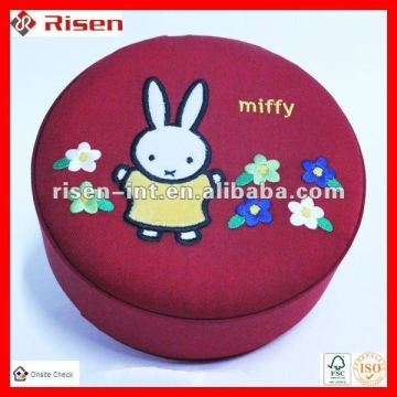 paper round chocolate box