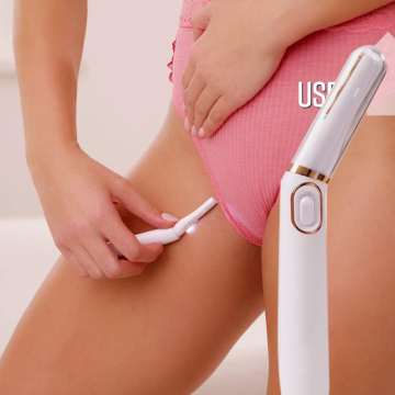 Rasoio bikini elettrico e trimmer per la depilazione a assii e peli pubici