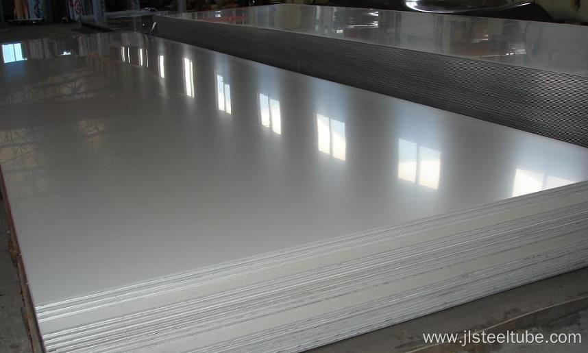 Oxidized stainless steel sheet