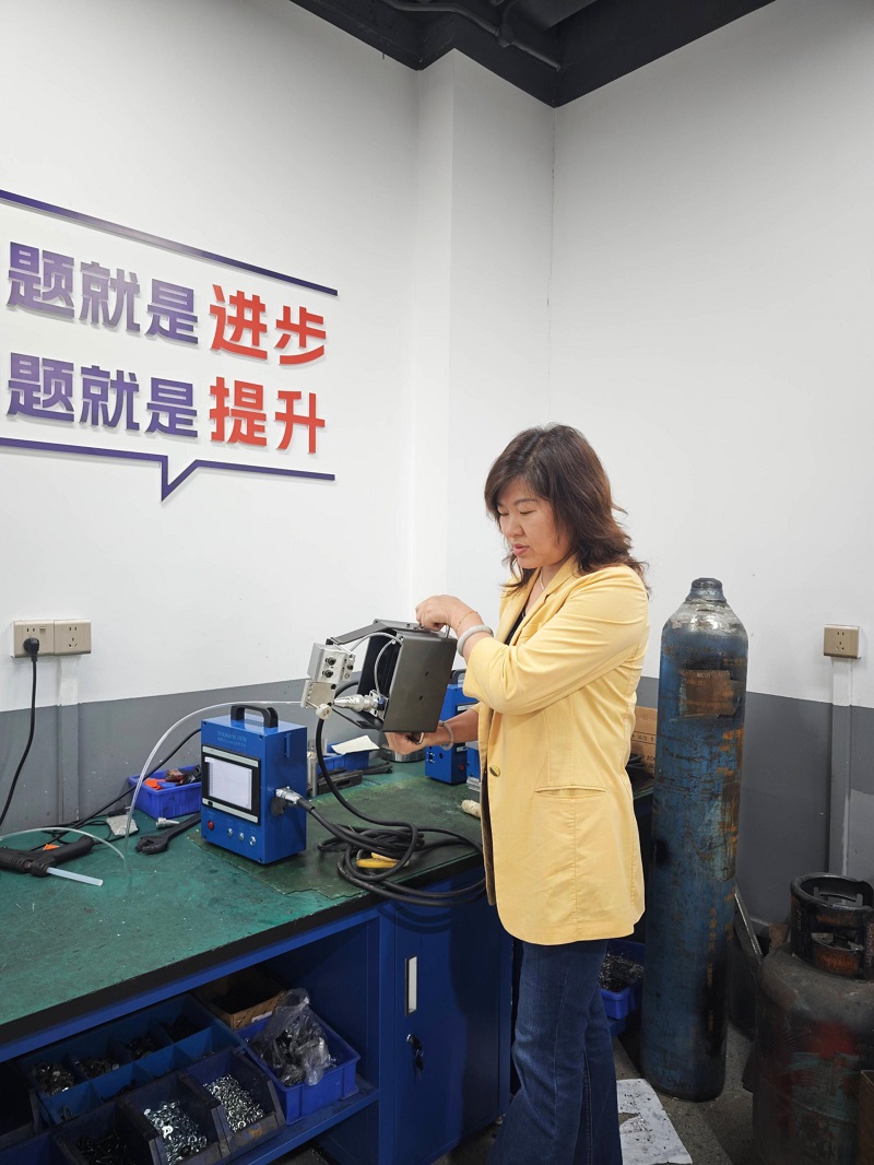 Customer-Driven Innovation! Chuke Intelligent Electromagnetic Adhesion Marking Machine Ushers in a New Era of Motorcycle Frame Marking