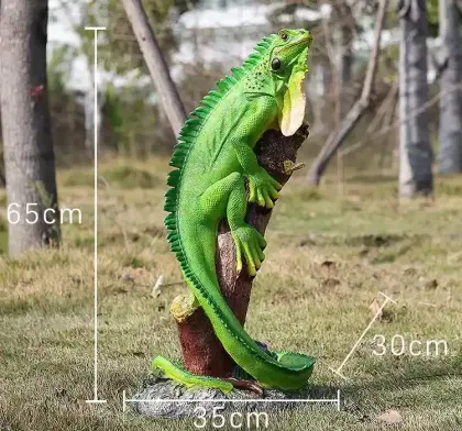 Simulated Resin Lizard Ornament