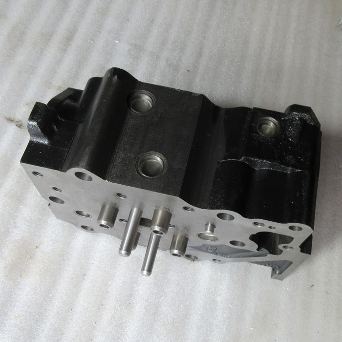 Suku cadang excavator PC200-8 Filter Head 6754-71-7200