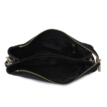 Medium Zip Clutch Case With Key Ring Black