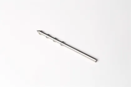 Anchor for ceramic fiber blanket