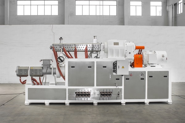 Xinda SJW-70 extruder machine compounding