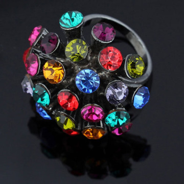 Vente chaude coloré gros cristal anneaux Xld-850
