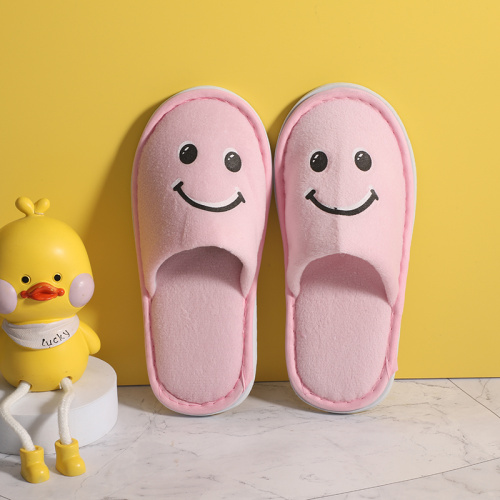 Nouveau design pour enfants broder bébé pantoufles d&#39;enfants d&#39;intérieur