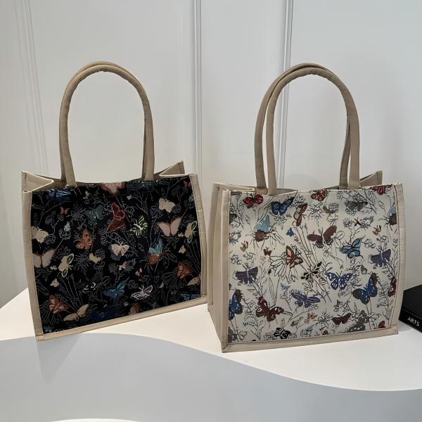 女性用の大容量キャンバストートバッグ Large-capacity canvas tote bag for ladies