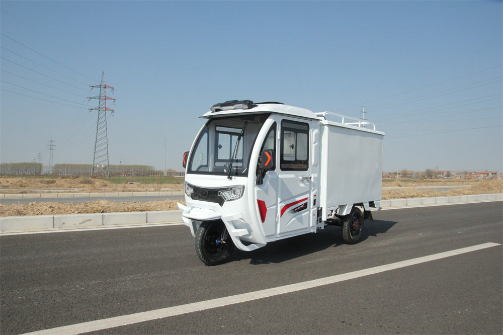 Semi Enclosed Electric Tricycle