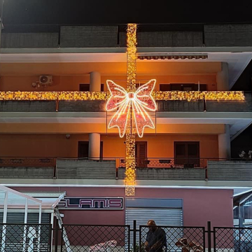 3D Lighted Bow Ribbon Decoration for Shopping Center Entrances
