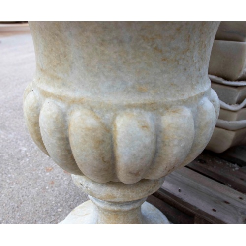 Natural White Marble Cups with Rounded Edges Pair