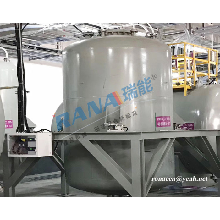 Сталёвы рэзервуар для захоўвання, абліцаваны лістом фторопласта PTFE