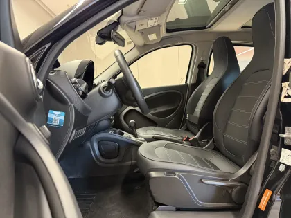 smart forfour 2018 0.9T 66kW Pioneer