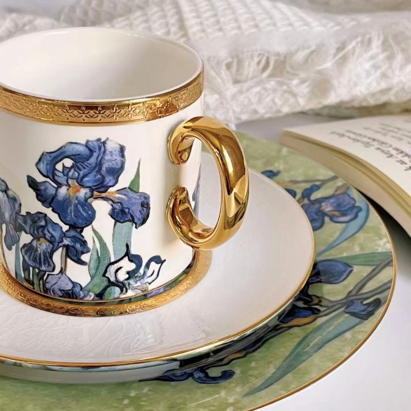 Iris Blossom High-End Porcelain Dinnerware