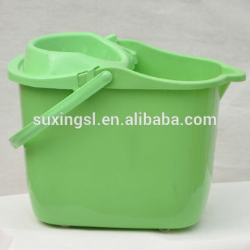 16L household plastic cleaning bucket with small wheel