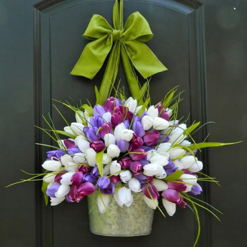 Spring Home Décor: Tulip Buckets, Colorful Wreaths, and Easter Door Decorations for Mother's Day
