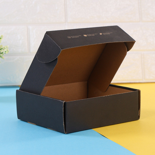 Black Corrugated Custom Gold Foil Logo Mailer Box