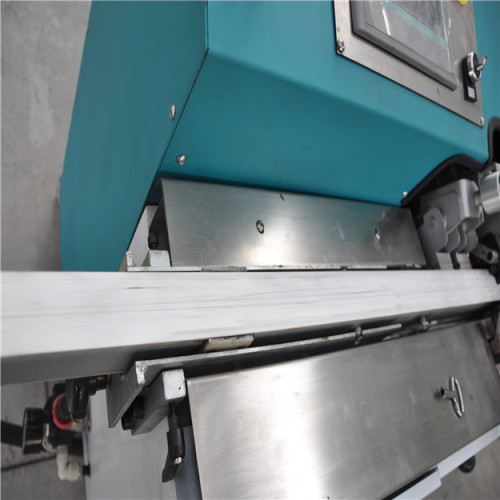 Machine d&#39;extrusion de butyle de verre isolant