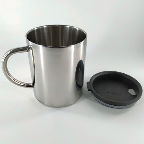 Kaffeetasse aus Metall mit Henkel, einwandig