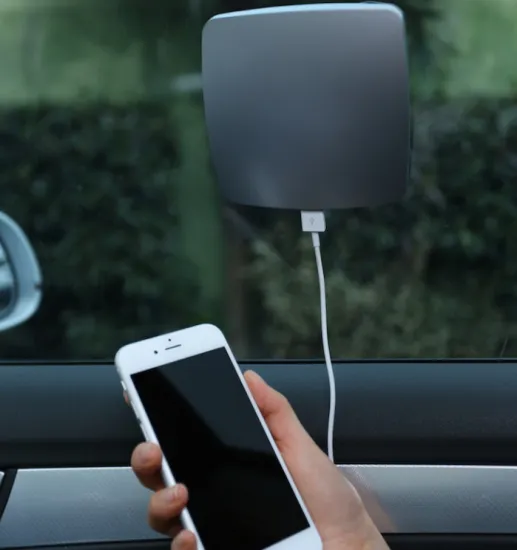 Window Mounted Solar Power Battery Pack Can Move