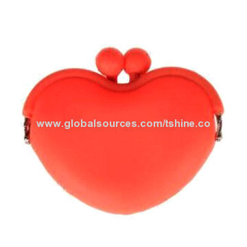 Heart-shaped Silicone Purse for Promotional Purposes