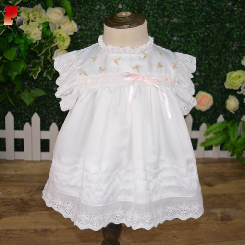 bayi perempuan butik set pakaian satin putih