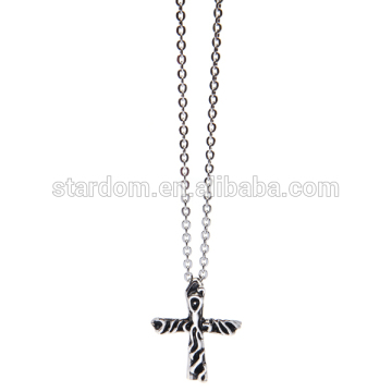 Chinese factory outlet. Stainless steel cross pendant mens fashion necklace