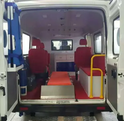 Dongfeng U-van transit ambulance truck