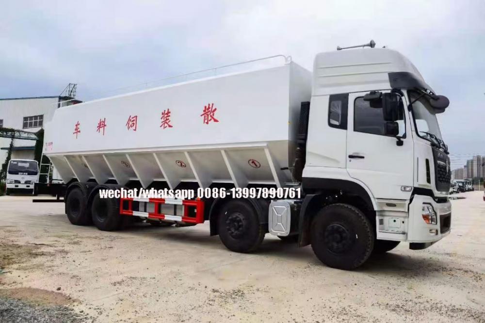 Bulk Feed Discharge Truck5