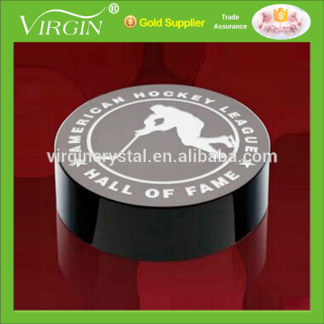 Wholesale custom design Blank black crystal hockey paperweight with custom logo for sport souvenir gift/office desk decoration