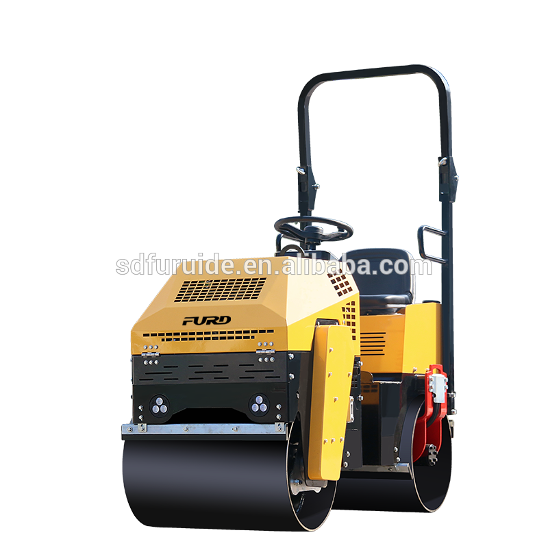 Mini soil compactor with vibratory smooth roller drum