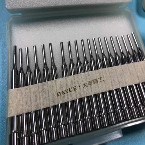 Pembuatan Pin Carbide Punch Pin yang disesuaikan